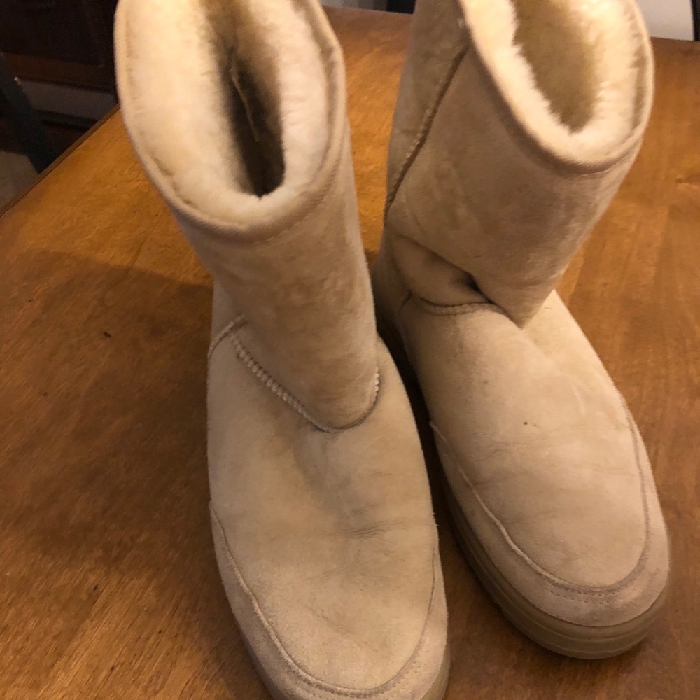 Women’s UGG Boots
